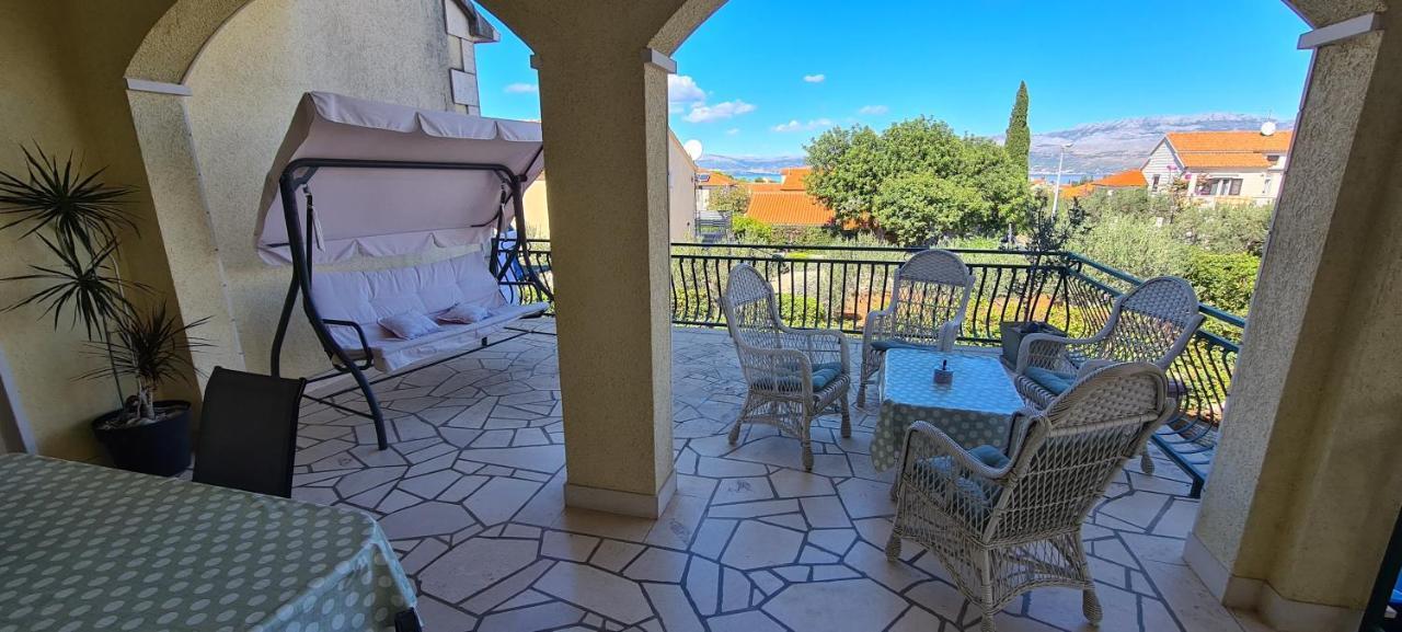 Apartmani Fani Supetar Ngoại thất bức ảnh